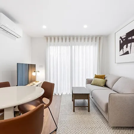 Paranhos Boutique - Bright 1br B